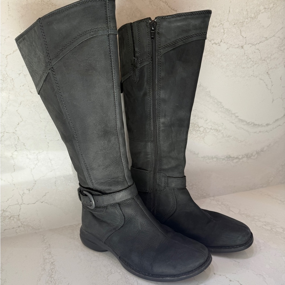 Merrell waterproof tall zip leather boots size 6.